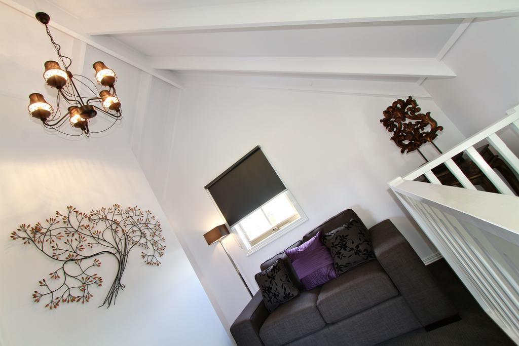 Creek Cottage Bed And Breakfast Traralgon Phòng bức ảnh